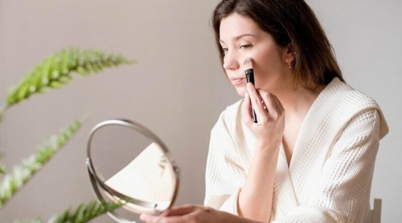 As 7 melhores opções de base vegana para as amantes de maquiagens