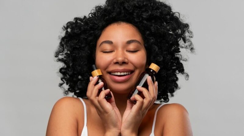 Óleo para cabelo cacheado, crespo e ondulado: a chave para fios saudáveis e deslumbrantes